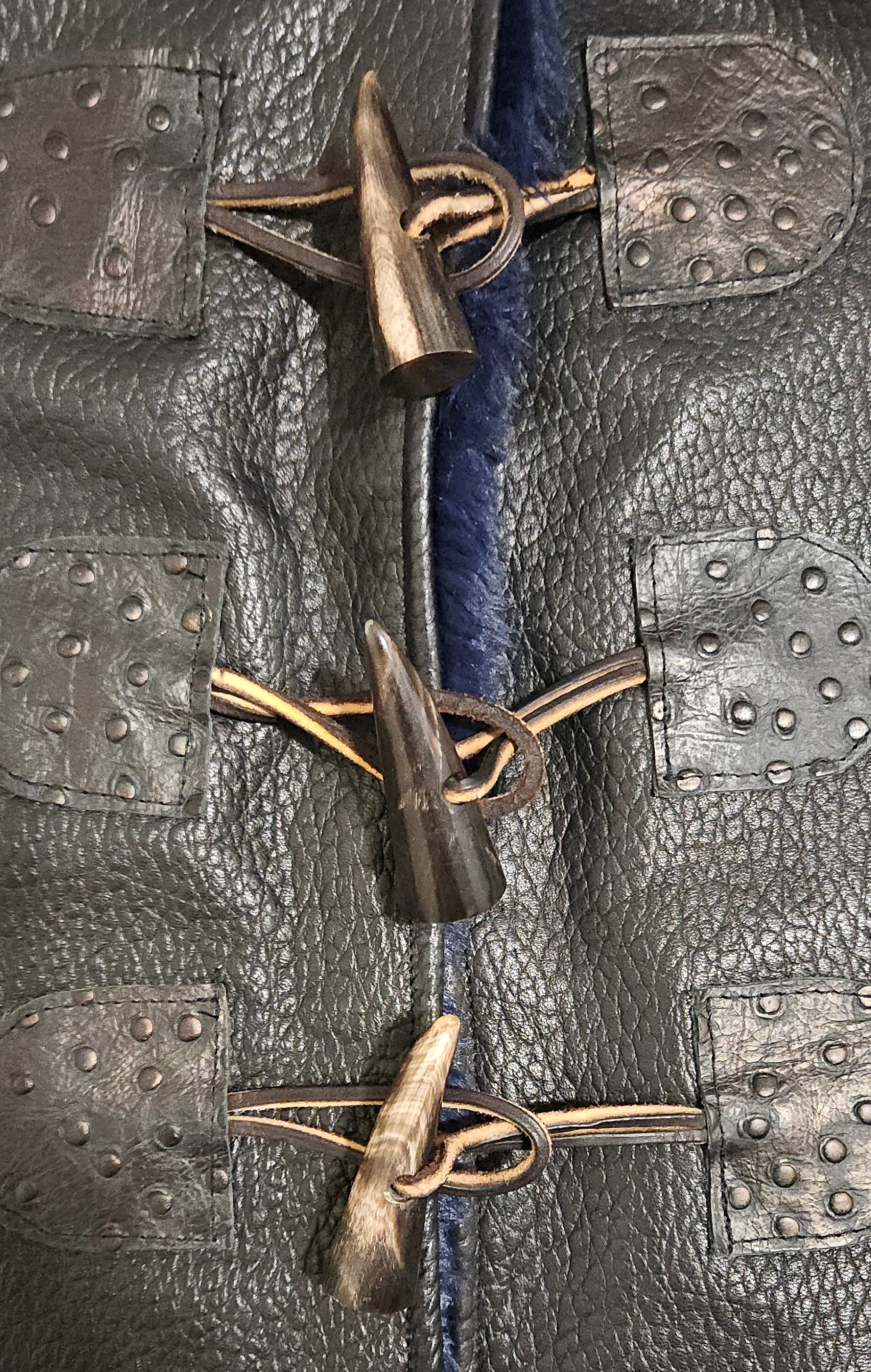 GOLD SPIKE CAPELET